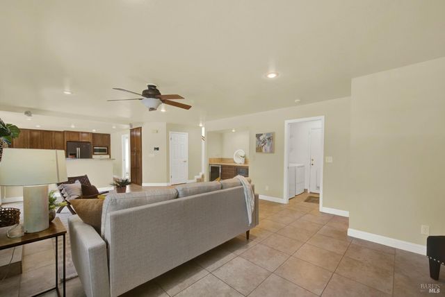 3202 Del Monte Ct, Fairfield, CA 94534