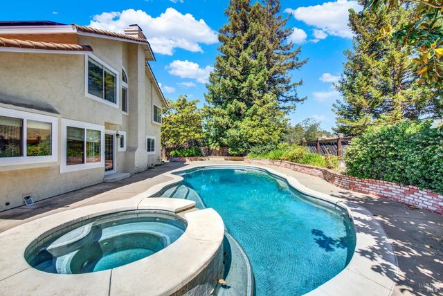 3202 Del Monte Ct, Fairfield, CA 94534