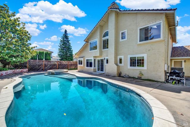 3202 Del Monte Ct, Fairfield, CA 94534