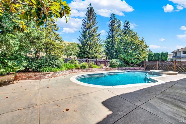 3202 Del Monte Ct, Fairfield, CA 94534