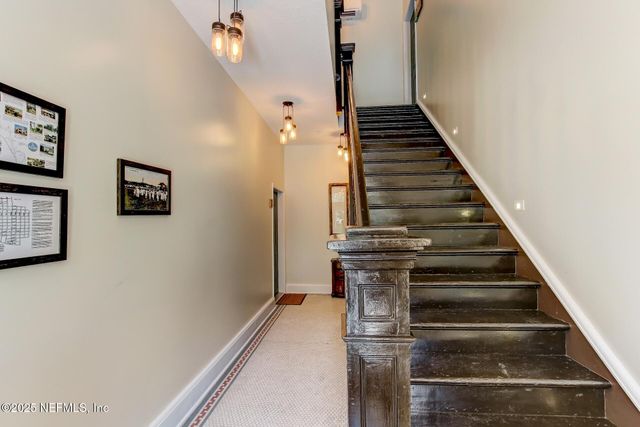 115 2ND Street 4, Jacksonville, FL 32206