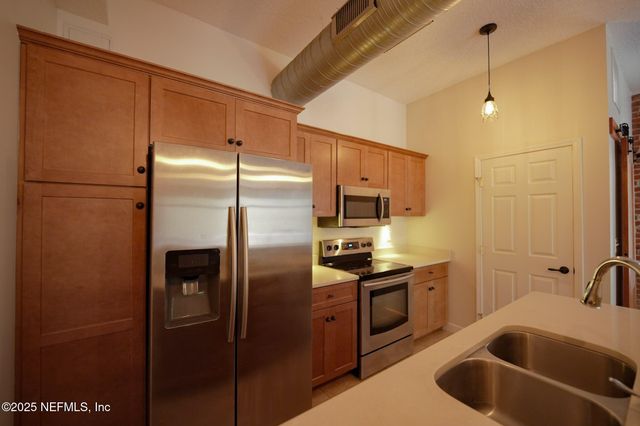 115 2ND Street 4, Jacksonville, FL 32206