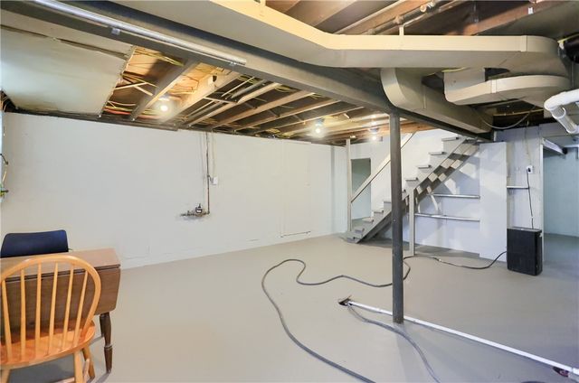 740 Pershing St, Ellwood City, PA 16117