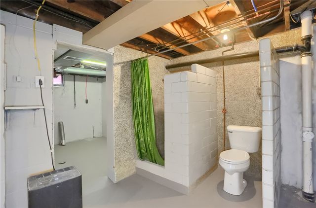 740 Pershing St, Ellwood City, PA 16117