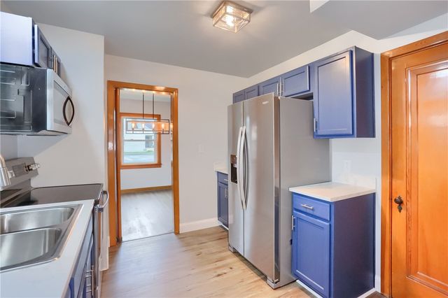 740 Pershing St, Ellwood City, PA 16117