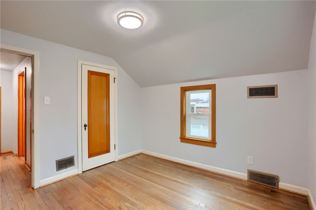 740 Pershing St, Ellwood City, PA 16117