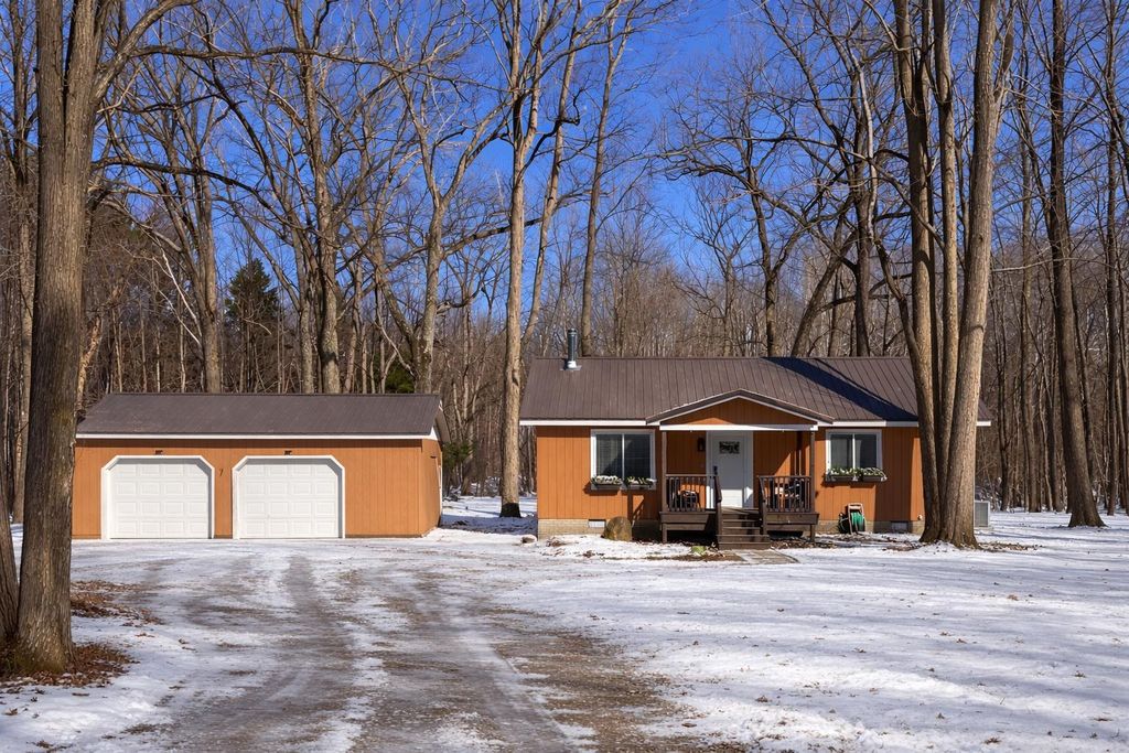 5115 Cedar Court, Farwell, MI 48622