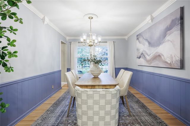 10 Glendower Circle, Pittsford, NY 14534