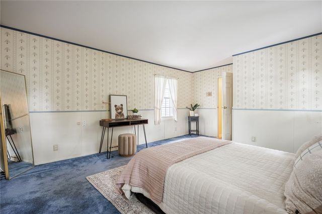 10 Glendower Circle, Pittsford, NY 14534
