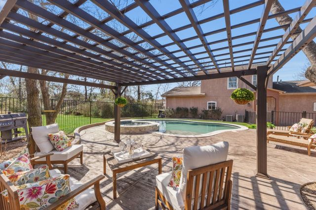 7083 Edgewater Drive, Willis, TX 77318