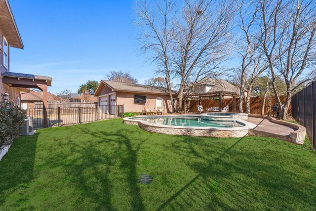 7083 Edgewater Drive, Willis, TX 77318