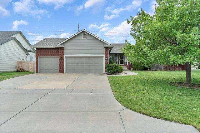 1481 S Shiloh Ct, Wichita, KS 67207