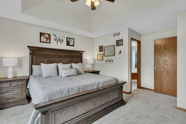 1481 S Shiloh Ct, Wichita, KS 67207