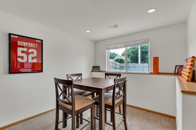 1481 S Shiloh Ct, Wichita, KS 67207