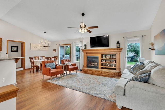 1481 S Shiloh Ct, Wichita, KS 67207