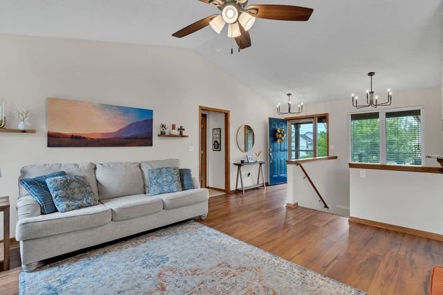 1481 S Shiloh Ct, Wichita, KS 67207