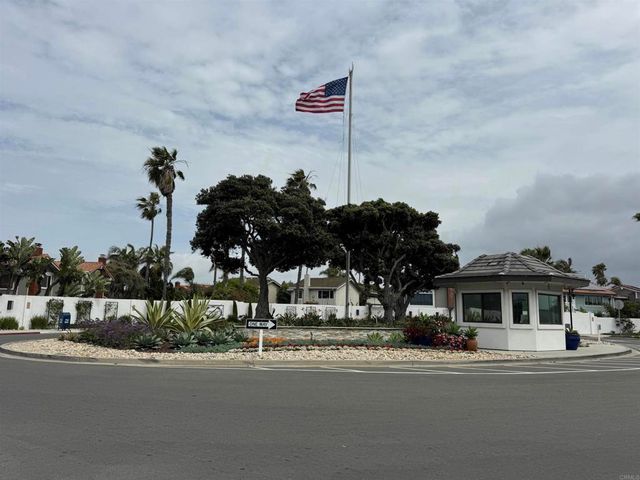 69 HALF MOON BEND, Coronado, CA 92118