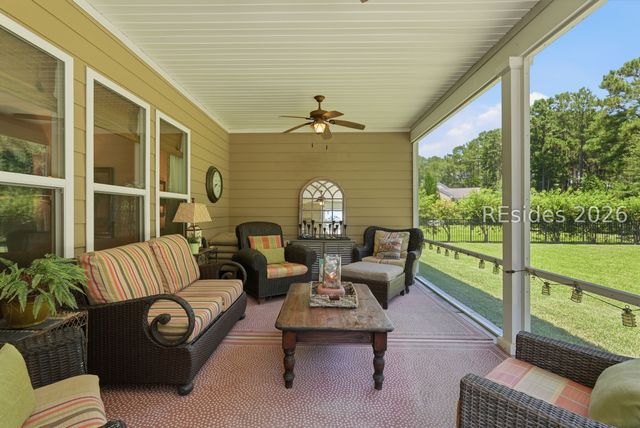 8 Waxwing Ct, Bluffton, SC 29910