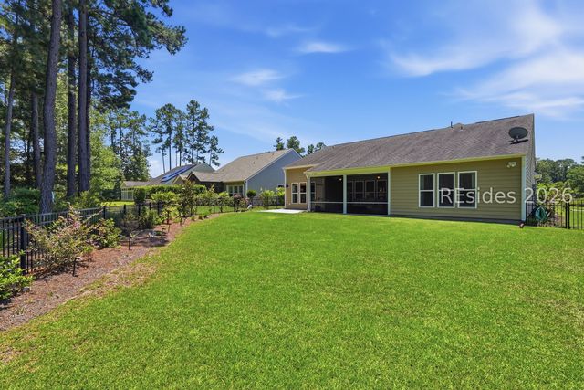 8 Waxwing Ct, Bluffton, SC 29910