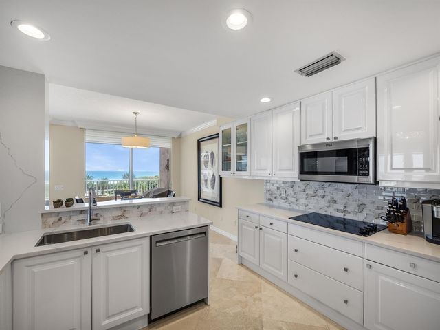 700 Ocean Royale 401, Juno Beach, FL 33408