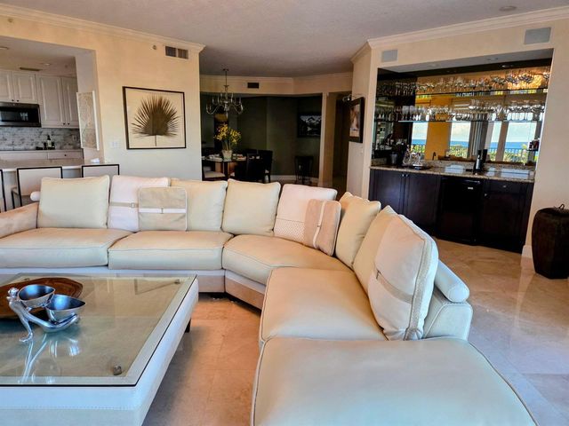 700 Ocean Royale 401, Juno Beach, FL 33408