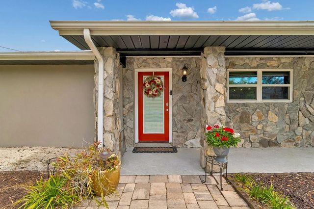 1611 SUNNYHILLS DRIVE, Brandon, FL 33510