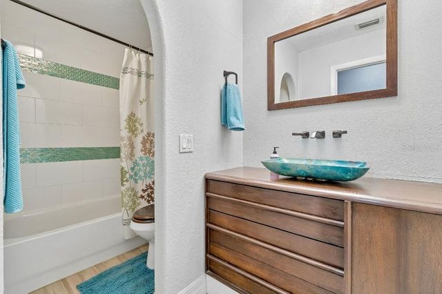 1611 SUNNYHILLS DRIVE, Brandon, FL 33510