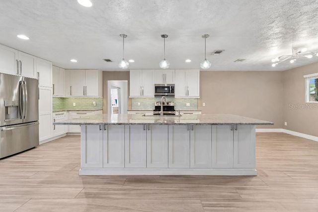 1611 SUNNYHILLS DRIVE, Brandon, FL 33510