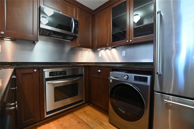 415 22nd Street 4B, Galveston, TX 77550