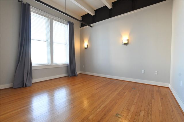 415 22nd Street 4B, Galveston, TX 77550