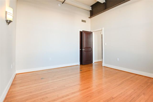 415 22nd Street 4B, Galveston, TX 77550