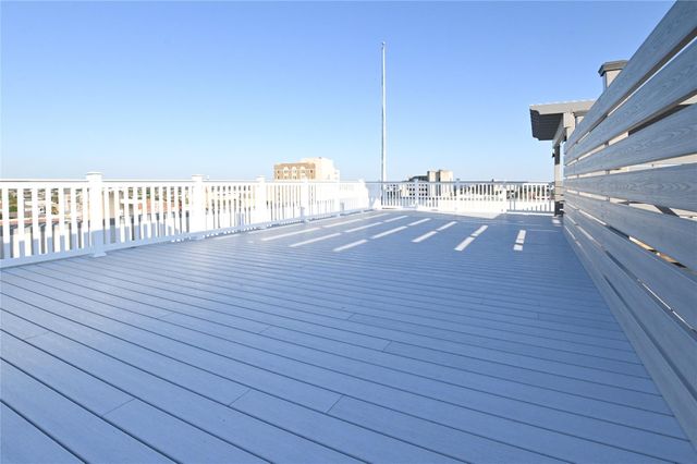 415 22nd Street 4B, Galveston, TX 77550
