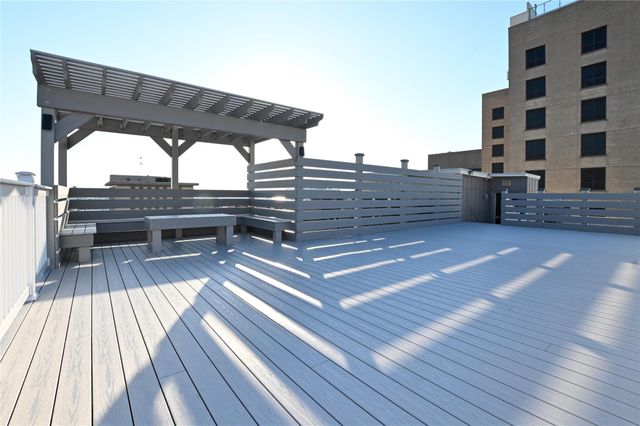 415 22nd Street 4B, Galveston, TX 77550
