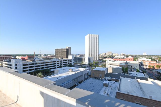 415 22nd Street 4B, Galveston, TX 77550