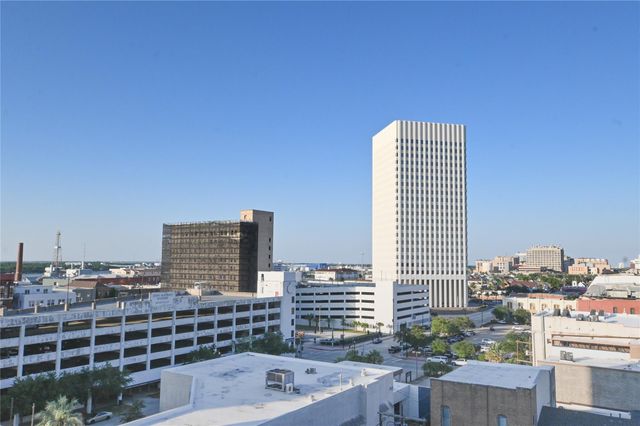 415 22nd Street 4B, Galveston, TX 77550