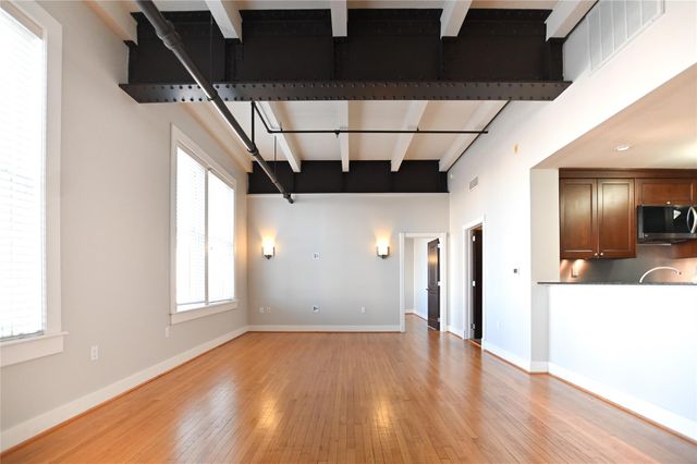 415 22nd Street 4B, Galveston, TX 77550