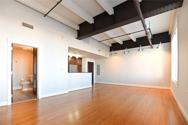 415 22nd Street 4B, Galveston, TX 77550