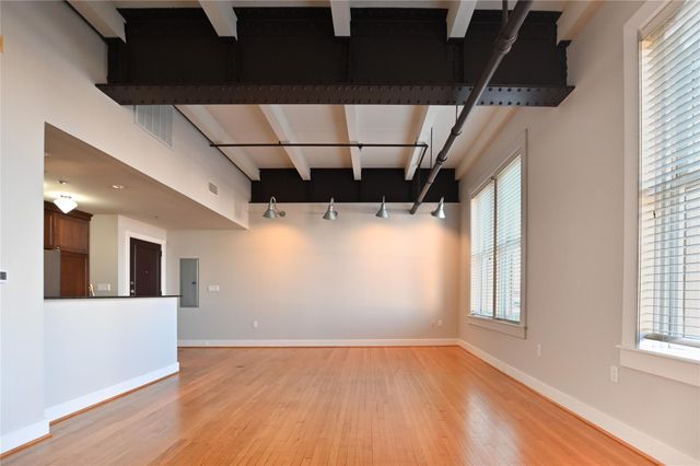 415 22nd Street 4B, Galveston, TX 77550