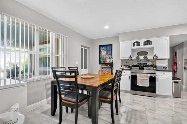 9727 BEAR LAKE ROAD, Apopka, FL 32703