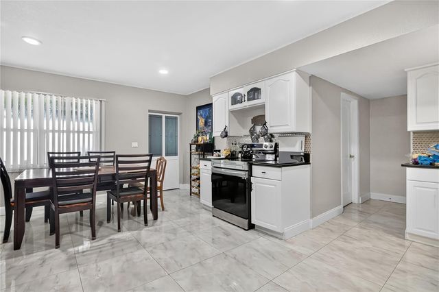 9727 BEAR LAKE ROAD, Apopka, FL 32703