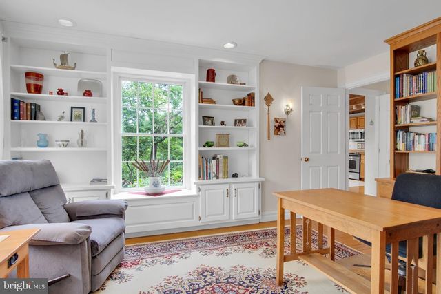 223 W LISBURN RD, Mechanicsburg, PA 17055