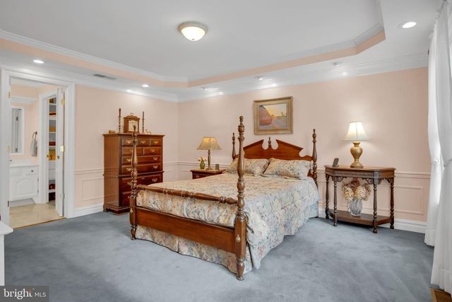 223 W LISBURN RD, Mechanicsburg, PA 17055