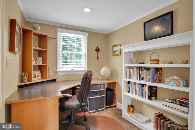 223 W LISBURN RD, Mechanicsburg, PA 17055