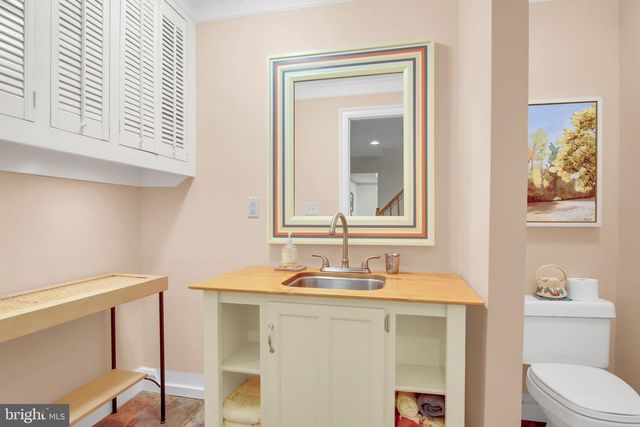 223 W LISBURN RD, Mechanicsburg, PA 17055