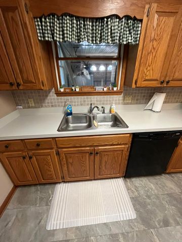 55 Alicante Road, Hot Springs Village, AR 71909