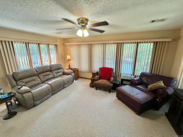 55 Alicante Road, Hot Springs Village, AR 71909