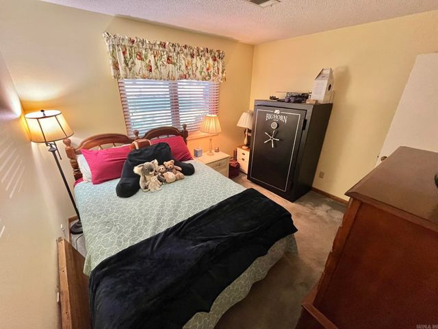 55 Alicante Road, Hot Springs Village, AR 71909