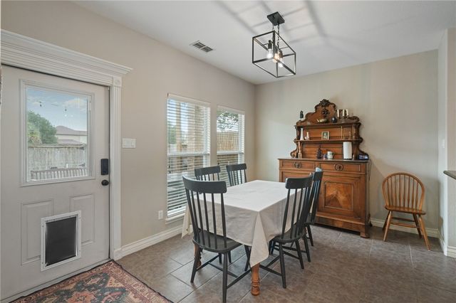 15210 Guadalupe River Dr, Corpus Christi, TX 78410