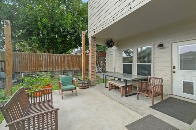 15210 Guadalupe River Dr, Corpus Christi, TX 78410