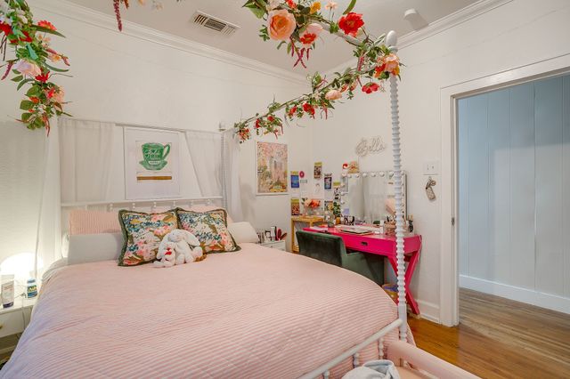 2544 S University Drive, Fort Worth, TX 76109